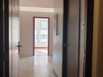 ready for occupancy rent to own condominium near salcedo legazpi village