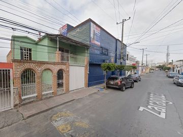 CASA EN PRIVADA HIDALGO, SANTA MARIA TEQUEPEXPAN, TLAQUEPAQUE, JALISCO. ¡CASA EN REMATE! -FQA