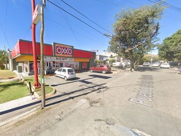 CASA EN PRIVADA HIDALGO, SANTA MARIA TEQUEPEXPAN, TLAQUEPAQUE, JALISCO. ¡CASA EN REMATE! -FQA