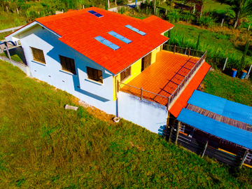 Casa de venta en Paute
