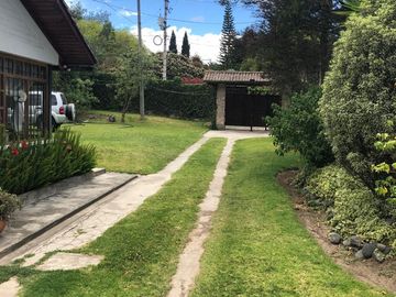 PEQUEÑA QUINTA ENTRE PUEMBO Y PIFO PARA RESIDENCIA