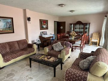 Casa en venta en Cuernavaca Morelos a 10 minutos del Centro