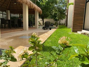 RENTA DEPARTAMENTO SIN MUEBLES CON PISCINA COMPARTIDA EN MONTES DE AMÉ.