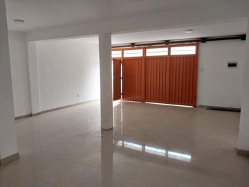 VENTA DE CASA EN URB. LOS GIRASOLES, CHACLACAYO