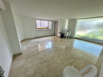 Apartamento en altos de riomar barranquilla de 3 habitaciones vista al rio