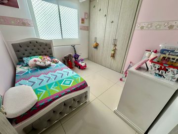 Apartamento en altos de riomar barranquilla de 3 habitaciones vista al rio