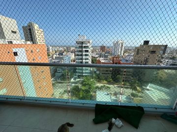 Apartamento en altos de riomar barranquilla de 3 habitaciones vista al rio