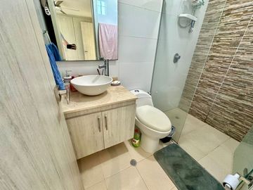 Apartamento en altos de riomar barranquilla de 3 habitaciones vista al rio