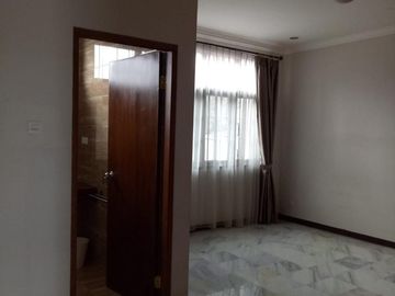 Disewakan Rumah Siap Huni di Villa Delima, Lebak Bulus
