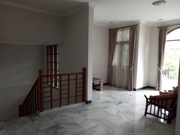 Disewakan Rumah Siap Huni di Villa Delima, Lebak Bulus