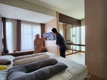 Rumah full furnish di komplek Duren sawit Jakarta Timur