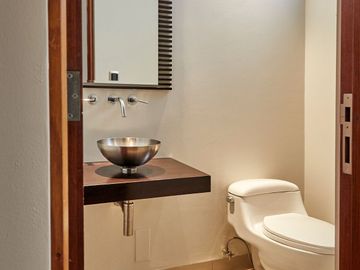 Impecable flat con balcón, vista exterior a Parque Bella Luz, Chacarilla, Surco