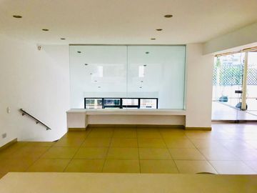 BAJADA DE PRECIO!!    FANTÁSTICO PENTHOUSE PARA INVERSORES