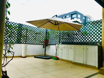 BAJADA DE PRECIO!!    FANTÁSTICO PENTHOUSE PARA INVERSORES