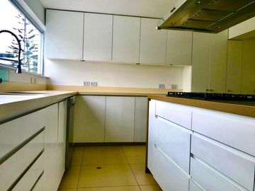 BAJADA DE PRECIO!!    FANTÁSTICO PENTHOUSE PARA INVERSORES