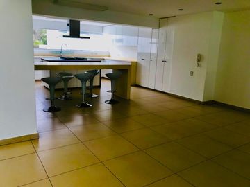 BAJADA DE PRECIO!!    FANTÁSTICO PENTHOUSE PARA INVERSORES
