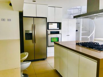 BAJADA DE PRECIO!!    FANTÁSTICO PENTHOUSE PARA INVERSORES