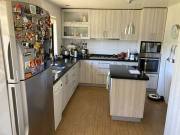 SE VENDE PRECIOSA CASA EN BARRIO LOS ALMENDROS VIÑA DEL MAR UF 21.600