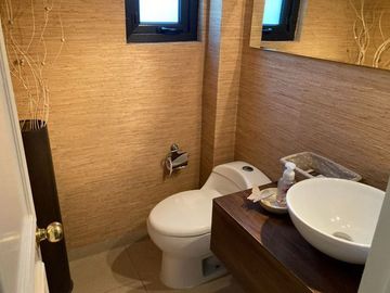 SE VENDE PRECIOSA CASA EN BARRIO LOS ALMENDROS VIÑA DEL MAR UF 21.600