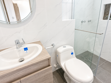 ¡Se vende apartamento para estrenar en Girón!
Área: 60 m²

Ubicación: Barrio Primero de Mayo, Girón.