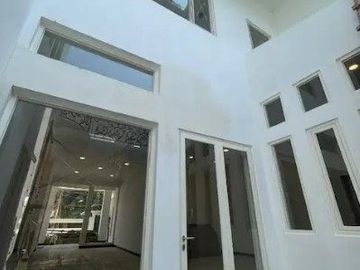 Rumah baru gress dijual di Jemursari , Surabaya