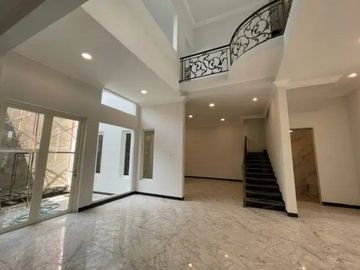 Rumah baru gress dijual di Jemursari , Surabaya
