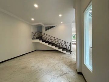 Rumah baru gress dijual di Jemursari , Surabaya