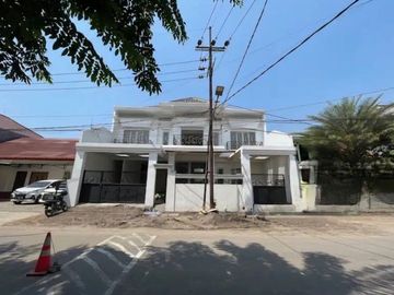 Rumah baru gress dijual di Jemursari , Surabaya