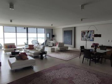 HERMOSO PENTHOUSE FRENTE AL MAR EN PLAYA SERENA