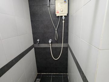 The Best deal price lower than market price ! Aspace Sukhumvit 77 Floor 1st Room Size 45 Sq.m Near BTS Onnut