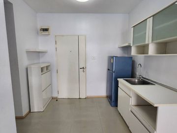 The Best deal price lower than market price ! Aspace Sukhumvit 77 Floor 1st Room Size 45 Sq.m Near BTS Onnut