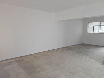 En Venta Casa En Calle Principal Para Uso De Vivienda O Negocio Mollendo
