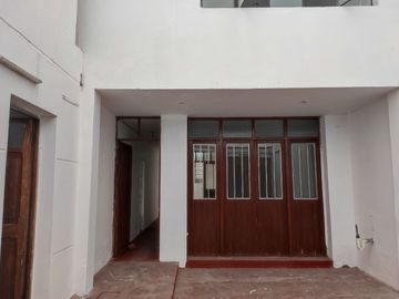 En Venta Casa En Calle Principal Para Uso De Vivienda O Negocio Mollendo