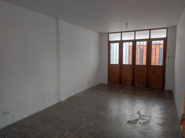 En Venta Casa En Calle Principal Para Uso De Vivienda O Negocio Mollendo