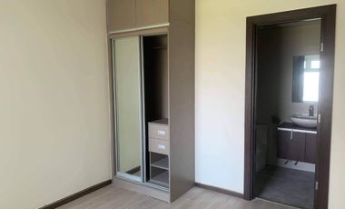 Rush Sale Renovated 3 Bedroom Unit at Trion Tower BCG Taguig