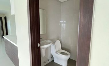Rush Sale Renovated 3 Bedroom Unit at Trion Tower BCG Taguig