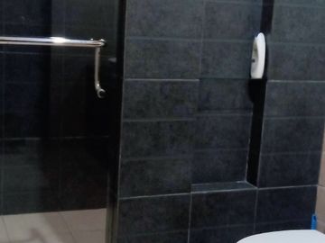 Rumah Komersial Raya Manyar Kertoadi Mulyorejo Surabaya