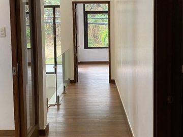 VISTA REAL CLASSICA 4BR MODERN HOUSE FOR SALE