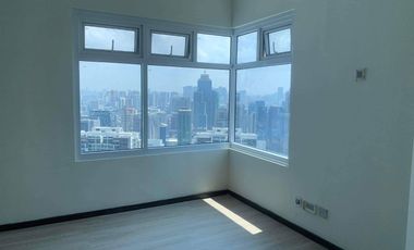READY FOR OCCUPANCY AND RENT TO OWN CONDO IN BGC TAGUIG 3 BEDROOM WITH PARKING IN TRION TOWWER