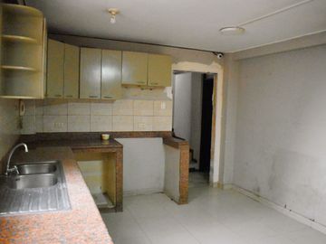 Venta Casa Bifamiliar Urdesa Norte