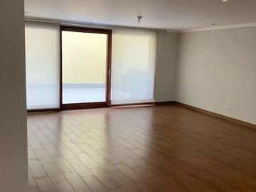 Vendo excelente casa de 3 pisos y 5 dorm. - c.Tnte Romanet, San Isidro