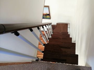 VENDE HERMOSA CASA EN BARRIO LAS LILAS, PROVIDENCIA, CALLE COPIHUE, 4 DORMITORIOS, 2 BAÑOS, ESTACIONAMIENTO