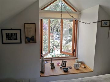 VENDE HERMOSA CASA EN BARRIO LAS LILAS, PROVIDENCIA, CALLE COPIHUE, 4 DORMITORIOS, 2 BAÑOS, ESTACIONAMIENTO