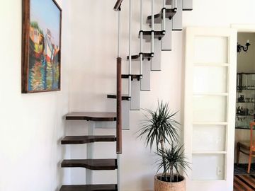 VENDE HERMOSA CASA EN BARRIO LAS LILAS, PROVIDENCIA, CALLE COPIHUE, 4 DORMITORIOS, 2 BAÑOS, ESTACIONAMIENTO