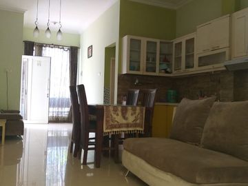 Rumah 2 Lantai Luas 114 di Sulfat Utara kota Malang