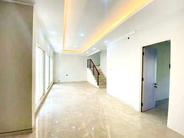 Rumah Siap Huni Baru Renovasi di Perumahan Alam Galaxy dekat Graha Natura Surabaya Barat