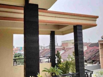 Jual murah rumah 3 lantai strategis kopi Bandung