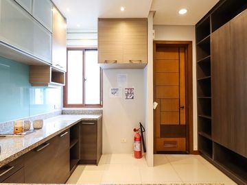 First Come! First Serve! Last Unit! Luxuriant RFO 4-Bedroom Townhouse for sale in San Juan City near Greenhills San Juan