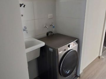 VENTA ULTIMO  DPTO 89.70 M2 URB LOS SAUCES  -  SURQUILLO
