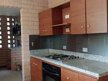 CASA CAMPESTRE PARA LA VENTA EN EL RETIRO ANTIOQUIA